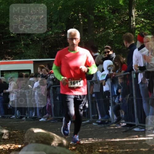 28.09.2025 - 33. Volkslauf durch das schöne Alstertal Strokosch-Dieckow http://msf.ph/oto/8972399 28.09.2025 11:57:38 Ziel 1611 meine-sportfotos.de