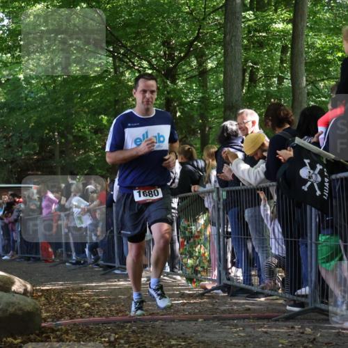 28.09.2025 - 33. Volkslauf durch das schöne Alstertal Strokosch-Dieckow http://msf.ph/oto/8972408 28.09.2025 11:57:51 Ziel 1680 meine-sportfotos.de