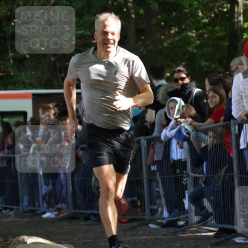 28.09.2025 - 33. Volkslauf durch das schöne Alstertal Strokosch-Dieckow http://msf.ph/oto/8972419 28.09.2025 11:58:04 Ziel  meine-sportfotos.de
