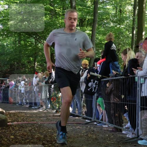 28.09.2025 - 33. Volkslauf durch das schöne Alstertal Strokosch-Dieckow http://msf.ph/oto/8972423 28.09.2025 11:58:06 Ziel 2591 meine-sportfotos.de