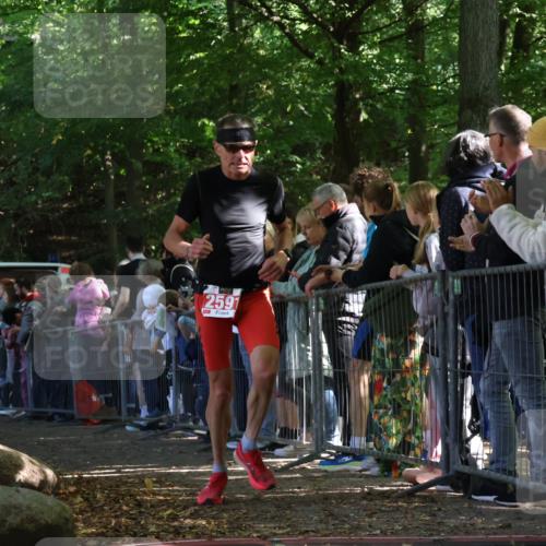 28.09.2025 - 33. Volkslauf durch das schöne Alstertal Strokosch-Dieckow http://msf.ph/oto/8972430 28.09.2025 11:58:14 Ziel 2591 meine-sportfotos.de