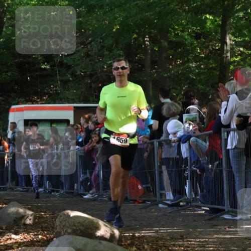 28.09.2025 - 33. Volkslauf durch das schöne Alstertal Strokosch-Dieckow http://msf.ph/oto/8972433 28.09.2025 11:58:25 Ziel 1027, 1659 meine-sportfotos.de