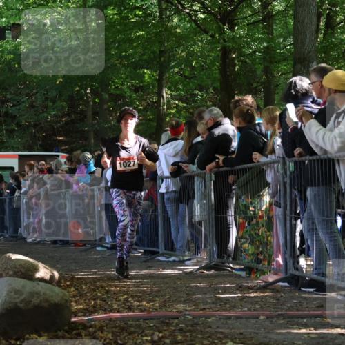 28.09.2025 - 33. Volkslauf durch das schöne Alstertal Strokosch-Dieckow http://msf.ph/oto/8972441 28.09.2025 11:58:30 Ziel 1027, 1617 meine-sportfotos.de