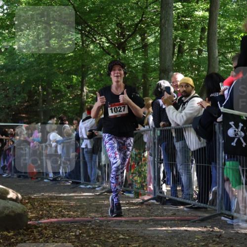 28.09.2025 - 33. Volkslauf durch das schöne Alstertal Strokosch-Dieckow http://msf.ph/oto/8972443 28.09.2025 11:58:32 Ziel 1027, 1617 meine-sportfotos.de