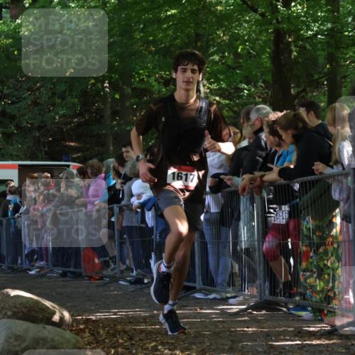 28.09.2025 - 33. Volkslauf durch das schöne Alstertal Strokosch-Dieckow http://msf.ph/oto/8972447 28.09.2025 11:58:34 Ziel 1617 meine-sportfotos.de