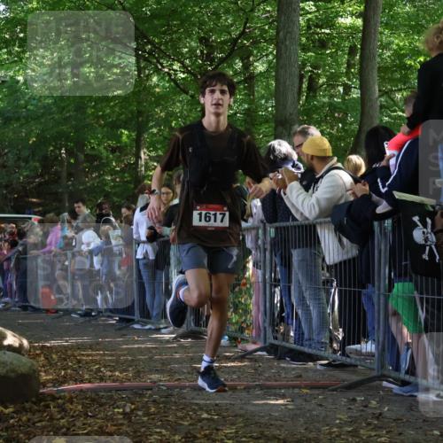 28.09.2025 - 33. Volkslauf durch das schöne Alstertal Strokosch-Dieckow http://msf.ph/oto/8972449 28.09.2025 11:58:35 Ziel 1617, 1812 meine-sportfotos.de