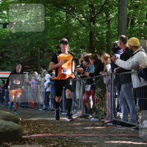 28.09.2025 - 33. Volkslauf durch das schöne Alstertal Strokosch-Dieckow http://msf.ph/oto/8972458 28.09.2025 11:58:56 Ziel 1058, 1641, 1660, 2460 meine-sportfotos.de
