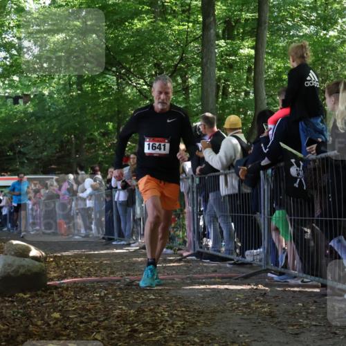 28.09.2025 - 33. Volkslauf durch das schöne Alstertal Strokosch-Dieckow http://msf.ph/oto/8972464 28.09.2025 11:58:59 Ziel 1022, 1641, 1708, 2460, 2636 meine-sportfotos.de