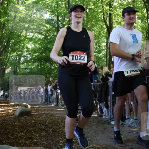 28.09.2025 - 33. Volkslauf durch das schöne Alstertal Strokosch-Dieckow http://msf.ph/oto/8972484 28.09.2025 11:59:09 Ziel 1022, 1670, 1708, 1779 meine-sportfotos.de