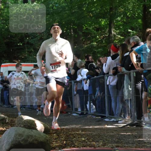 28.09.2025 - 33. Volkslauf durch das schöne Alstertal Strokosch-Dieckow http://msf.ph/oto/8972487 28.09.2025 11:59:16 Ziel 1024, 1591, 1779, 2515 meine-sportfotos.de