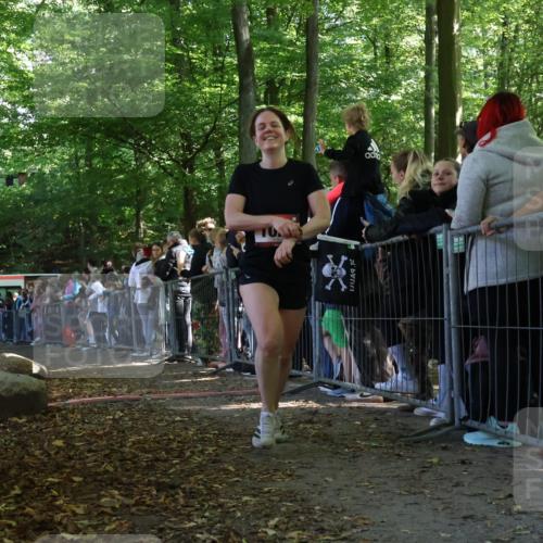 28.09.2025 - 33. Volkslauf durch das schöne Alstertal Strokosch-Dieckow http://msf.ph/oto/8972498 28.09.2025 11:59:25 Ziel 1024 meine-sportfotos.de