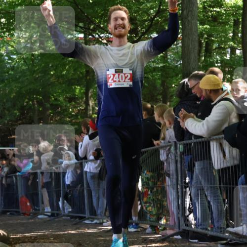 28.09.2025 - 33. Volkslauf durch das schöne Alstertal Strokosch-Dieckow http://msf.ph/oto/8972508 28.09.2025 11:59:41 Ziel 1775, 2402, 2419, 3359 meine-sportfotos.de