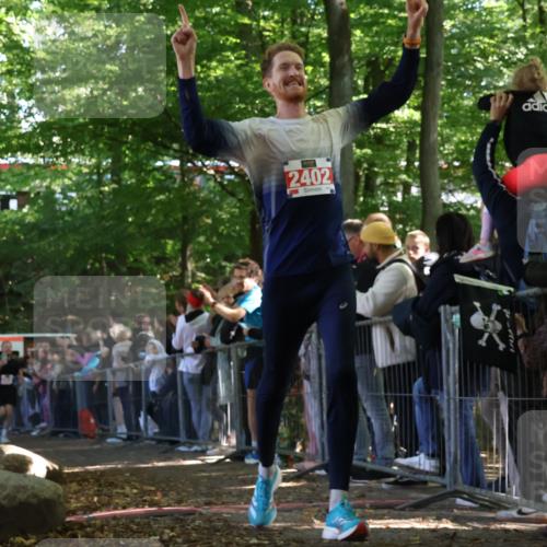 28.09.2025 - 33. Volkslauf durch das schöne Alstertal Strokosch-Dieckow http://msf.ph/oto/8972509 28.09.2025 11:59:42 Ziel 2402, 2419, 3359 meine-sportfotos.de