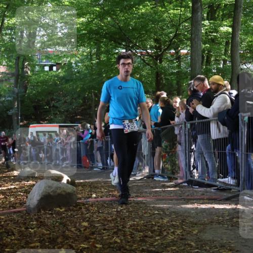 28.09.2025 - 33. Volkslauf durch das schöne Alstertal Strokosch-Dieckow http://msf.ph/oto/8972513 28.09.2025 11:59:46 Ziel 1021, 1613, 1642, 2419, 3359 meine-sportfotos.de