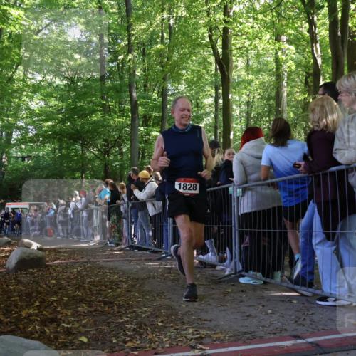 28.09.2025 - 33. Volkslauf durch das schöne Alstertal Strokosch-Dieckow http://msf.ph/oto/8972538 28.09.2025 12:00:05 Ziel 1029, 1646, 1651, 1661, 1828 meine-sportfotos.de