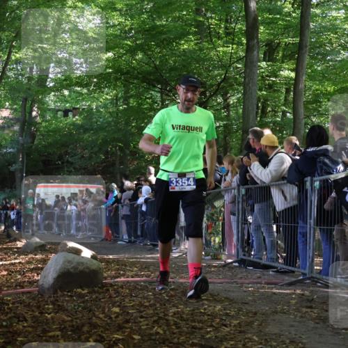 28.09.2025 - 33. Volkslauf durch das schöne Alstertal Strokosch-Dieckow http://msf.ph/oto/8972554 28.09.2025 12:00:20 Ziel  meine-sportfotos.de