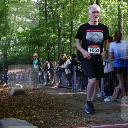28.09.2025 - 33. Volkslauf durch das schöne Alstertal Strokosch-Dieckow http://msf.ph/oto/8972565 28.09.2025 12:00:32 Ziel 1652, 3192 meine-sportfotos.de