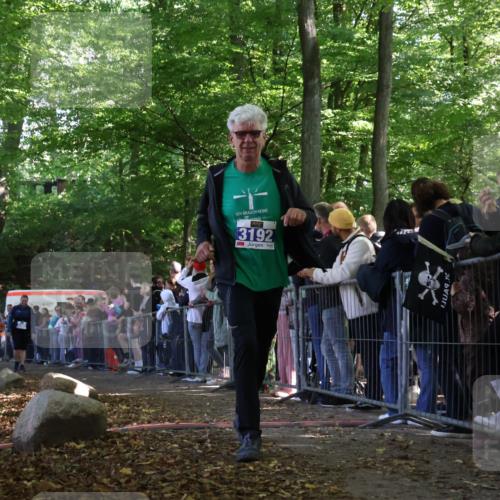 28.09.2025 - 33. Volkslauf durch das schöne Alstertal Strokosch-Dieckow http://msf.ph/oto/8972567 28.09.2025 12:00:34 Ziel 3192 meine-sportfotos.de