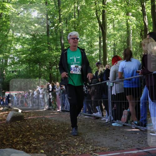 28.09.2025 - 33. Volkslauf durch das schöne Alstertal Strokosch-Dieckow http://msf.ph/oto/8972569 28.09.2025 12:00:35 Ziel 3360 meine-sportfotos.de