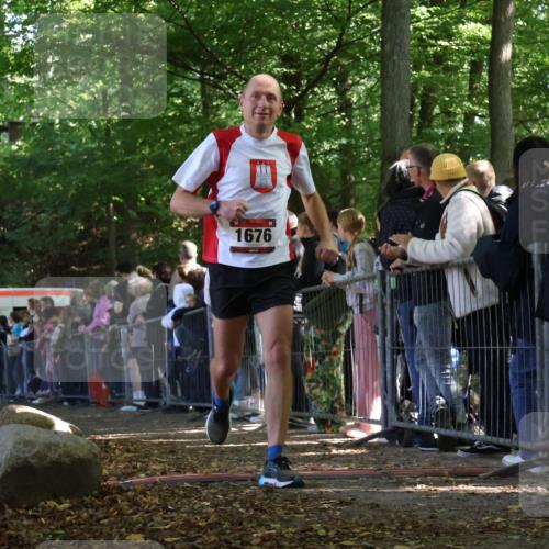 28.09.2025 - 33. Volkslauf durch das schöne Alstertal Strokosch-Dieckow http://msf.ph/oto/8972588 28.09.2025 12:01:09 Ziel 1676 meine-sportfotos.de
