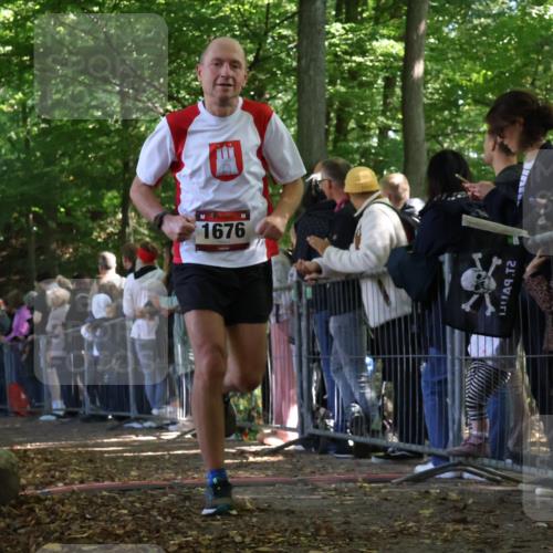 28.09.2025 - 33. Volkslauf durch das schöne Alstertal Strokosch-Dieckow http://msf.ph/oto/8972589 28.09.2025 12:01:09 Ziel 1676 meine-sportfotos.de