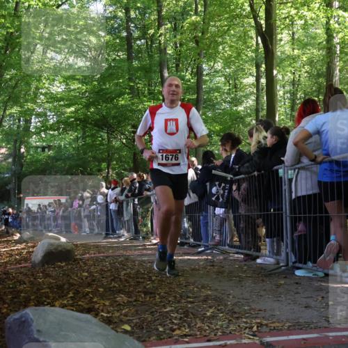 28.09.2025 - 33. Volkslauf durch das schöne Alstertal Strokosch-Dieckow http://msf.ph/oto/8972590 28.09.2025 12:01:10 Ziel 1676 meine-sportfotos.de