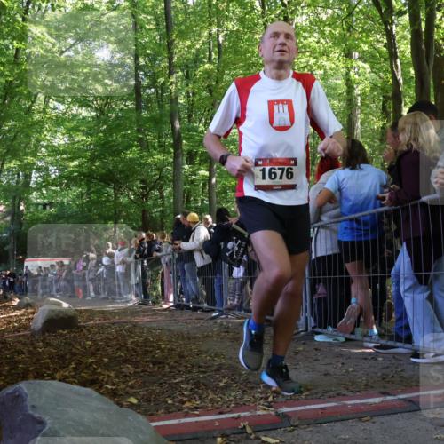 28.09.2025 - 33. Volkslauf durch das schöne Alstertal Strokosch-Dieckow http://msf.ph/oto/8972592 28.09.2025 12:01:10 Ziel 1676 meine-sportfotos.de