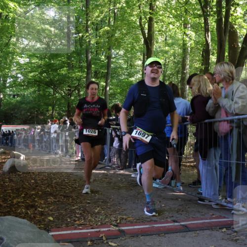 28.09.2025 - 33. Volkslauf durch das schöne Alstertal Strokosch-Dieckow http://msf.ph/oto/8972630 28.09.2025 12:02:06 Ziel 1026, 1697 meine-sportfotos.de