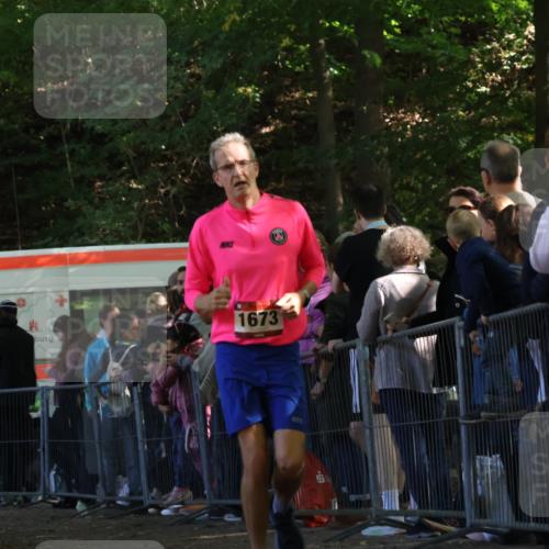 28.09.2025 - 33. Volkslauf durch das schöne Alstertal Strokosch-Dieckow http://msf.ph/oto/8972650 28.09.2025 12:02:44 Ziel 1673 meine-sportfotos.de