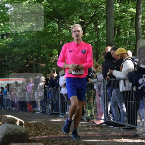 28.09.2025 - 33. Volkslauf durch das schöne Alstertal Strokosch-Dieckow http://msf.ph/oto/8972655 28.09.2025 12:02:47 Ziel 1673 meine-sportfotos.de