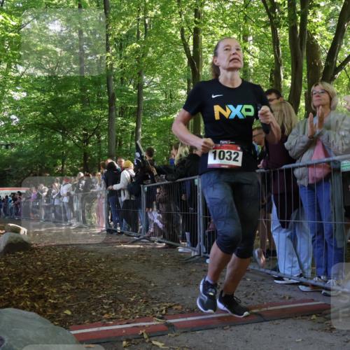 28.09.2025 - 33. Volkslauf durch das schöne Alstertal Strokosch-Dieckow http://msf.ph/oto/8972699 28.09.2025 12:03:27 Ziel 1032 meine-sportfotos.de