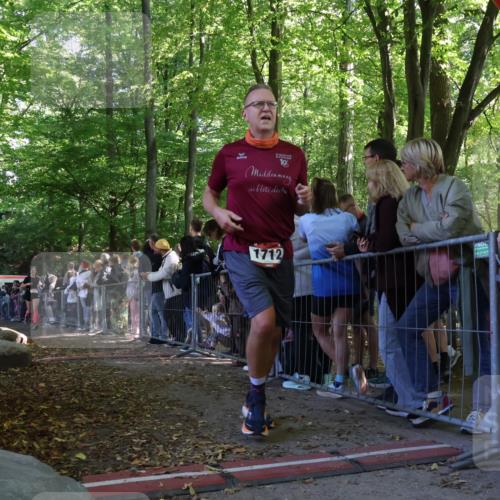28.09.2025 - 33. Volkslauf durch das schöne Alstertal Strokosch-Dieckow http://msf.ph/oto/8972711 28.09.2025 12:03:45 Ziel 1038, 1681, 1712, 2605, 2645 meine-sportfotos.de