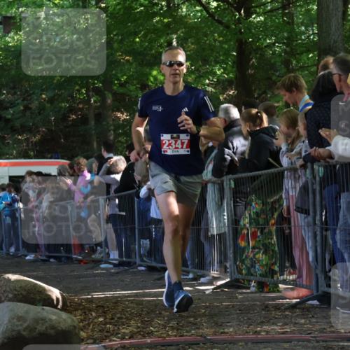 28.09.2025 - 33. Volkslauf durch das schöne Alstertal Strokosch-Dieckow http://msf.ph/oto/8972735 28.09.2025 12:04:00 Ziel 1655, 2347 meine-sportfotos.de