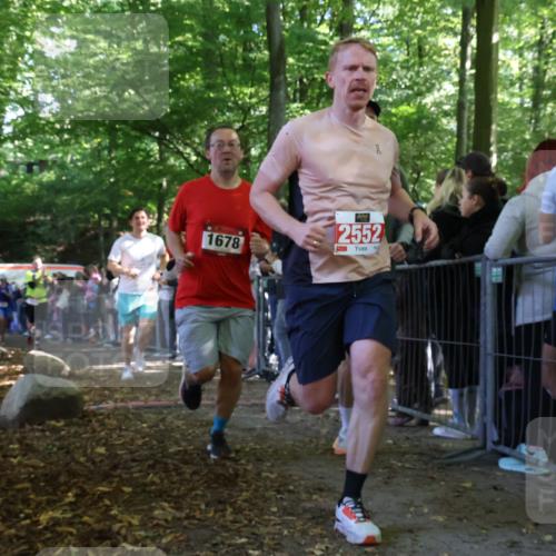 28.09.2025 - 33. Volkslauf durch das schöne Alstertal Strokosch-Dieckow http://msf.ph/oto/8972784 28.09.2025 12:05:03 Ziel 1034, 1658, 1667, 1678, 2459, 2552 meine-sportfotos.de