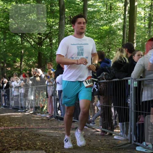 28.09.2025 - 33. Volkslauf durch das schöne Alstertal Strokosch-Dieckow http://msf.ph/oto/8972789 28.09.2025 12:05:05 Ziel 1034, 1658, 1667 meine-sportfotos.de