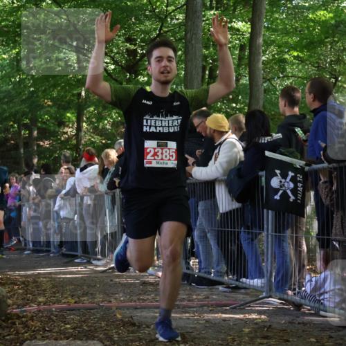 28.09.2025 - 33. Volkslauf durch das schöne Alstertal Strokosch-Dieckow http://msf.ph/oto/8972819 28.09.2025 12:05:33 Ziel 1688, 2187, 2385 meine-sportfotos.de