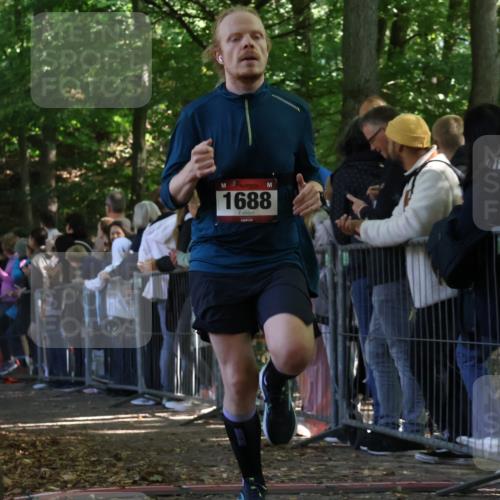 28.09.2025 - 33. Volkslauf durch das schöne Alstertal Strokosch-Dieckow http://msf.ph/oto/8972822 28.09.2025 12:05:35 Ziel 1688, 2187 meine-sportfotos.de