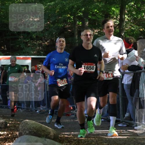 28.09.2025 - 33. Volkslauf durch das schöne Alstertal Strokosch-Dieckow http://msf.ph/oto/8972856 28.09.2025 12:06:09 Ziel 1650, 1701, 1711, 2014, 2041 meine-sportfotos.de