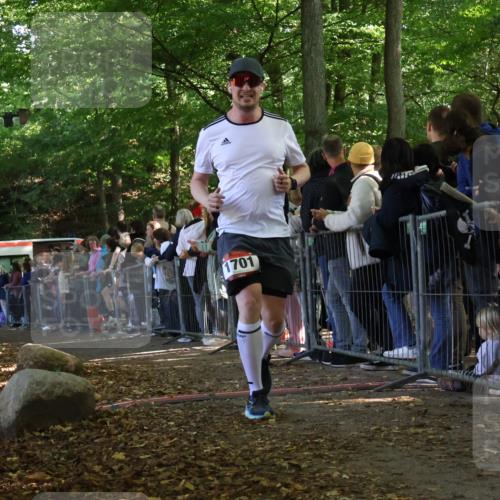 28.09.2025 - 33. Volkslauf durch das schöne Alstertal Strokosch-Dieckow http://msf.ph/oto/8972868 28.09.2025 12:06:17 Ziel 1701 meine-sportfotos.de