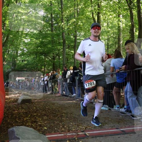 28.09.2025 - 33. Volkslauf durch das schöne Alstertal Strokosch-Dieckow http://msf.ph/oto/8972871 28.09.2025 12:06:18 Ziel 1701 meine-sportfotos.de