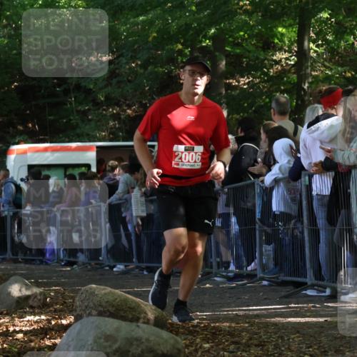 28.09.2025 - 33. Volkslauf durch das schöne Alstertal Strokosch-Dieckow http://msf.ph/oto/8972873 28.09.2025 12:06:34 Ziel 1031, 2006 meine-sportfotos.de