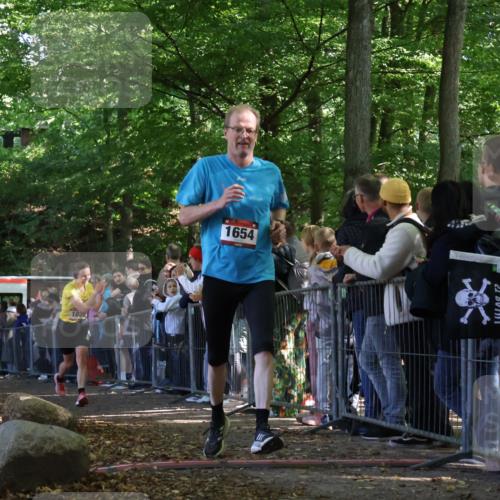 28.09.2025 - 33. Volkslauf durch das schöne Alstertal Strokosch-Dieckow http://msf.ph/oto/8972895 28.09.2025 12:06:52 Ziel 1039, 1654, 2339 meine-sportfotos.de
