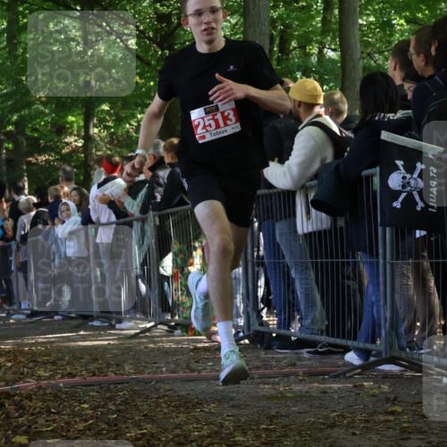 28.09.2025 - 33. Volkslauf durch das schöne Alstertal Strokosch-Dieckow http://msf.ph/oto/8972919 28.09.2025 12:07:16 Ziel 1036, 2359, 2513 meine-sportfotos.de
