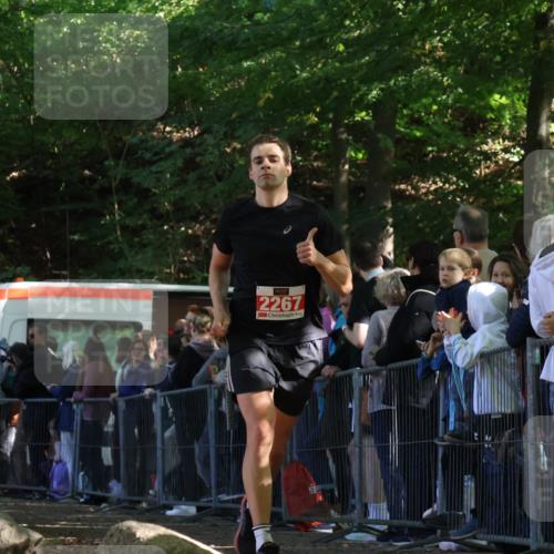 28.09.2025 - 33. Volkslauf durch das schöne Alstertal Strokosch-Dieckow http://msf.ph/oto/8972926 28.09.2025 12:07:25 Ziel 2267 meine-sportfotos.de