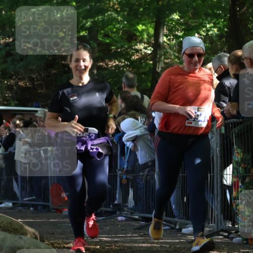 28.09.2025 - 33. Volkslauf durch das schöne Alstertal Strokosch-Dieckow http://msf.ph/oto/8972935 28.09.2025 12:07:41 Ziel 1099, 2062, 2598, 3947, 3953 meine-sportfotos.de