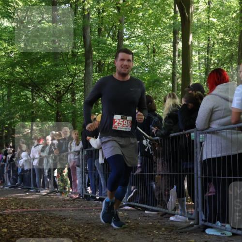 28.09.2025 - 33. Volkslauf durch das schöne Alstertal Strokosch-Dieckow http://msf.ph/oto/8972947 28.09.2025 12:07:49 Ziel 1686, 2598 meine-sportfotos.de