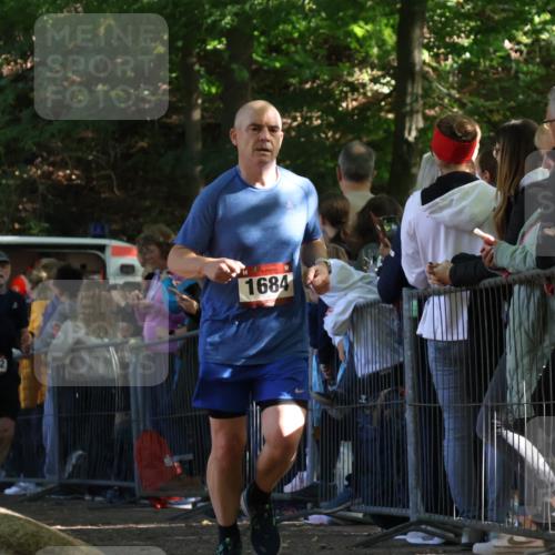28.09.2025 - 33. Volkslauf durch das schöne Alstertal Strokosch-Dieckow http://msf.ph/oto/8972978 28.09.2025 12:08:20 Ziel 1054, 1067, 1128, 1684, 1702 meine-sportfotos.de