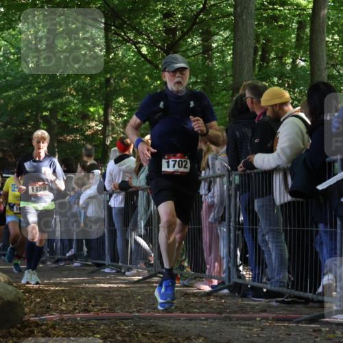 28.09.2025 - 33. Volkslauf durch das schöne Alstertal Strokosch-Dieckow http://msf.ph/oto/8972986 28.09.2025 12:08:25 Ziel 1054, 1067, 1128, 1702, 2578 meine-sportfotos.de