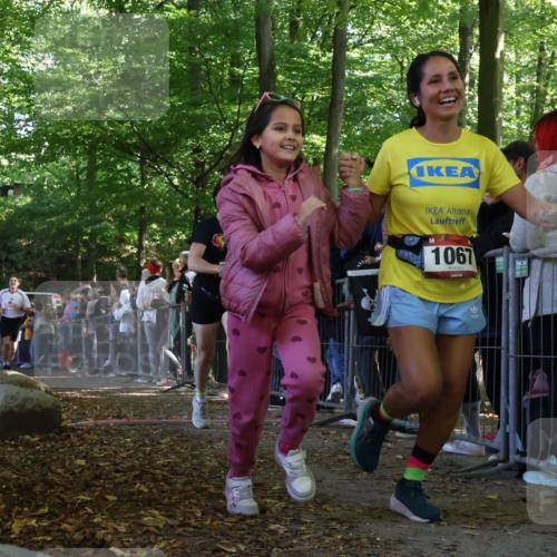 28.09.2025 - 33. Volkslauf durch das schöne Alstertal Strokosch-Dieckow http://msf.ph/oto/8972993 28.09.2025 12:08:29 Ziel 1054, 1067, 2578 meine-sportfotos.de