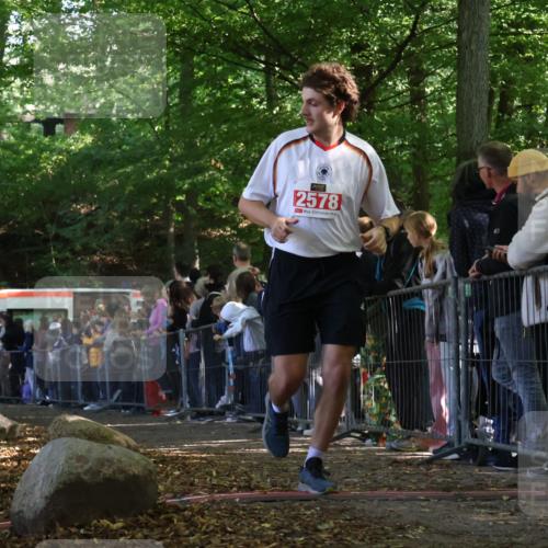 28.09.2025 - 33. Volkslauf durch das schöne Alstertal Strokosch-Dieckow http://msf.ph/oto/8972996 28.09.2025 12:08:33 Ziel 2261, 2578 meine-sportfotos.de